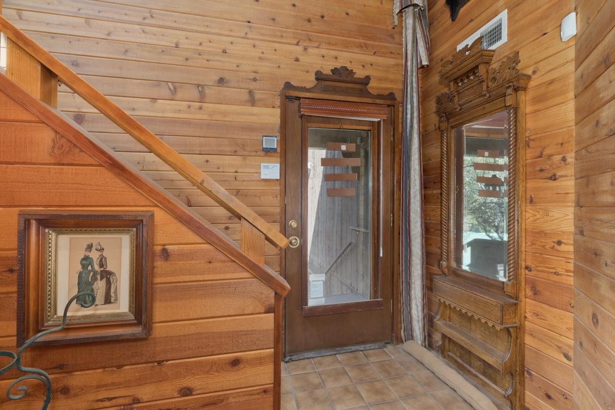 100 Carson View Drive June Lake, CA 93529 - Photo 4 of 48