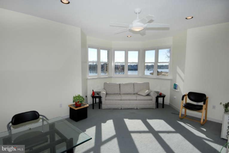 770 South River Landing Road, Unit 770 Edgewater, MD 21037 - Photo 22 of 30 Main level family room off the great room
