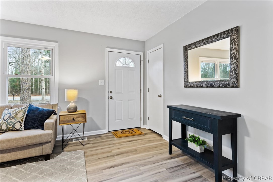 7757 Ark Road Gloucester, VA 23061 - Photo 5 of 33 Gallery Image 5