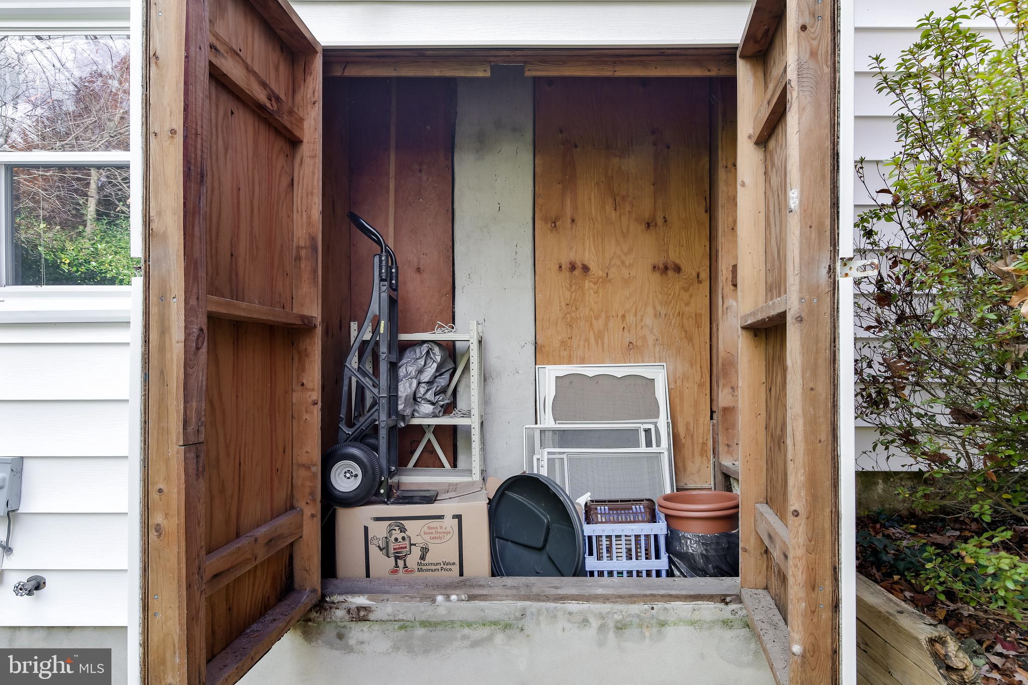 123 Greenridge Road Lutherville-Timonium, MD 21093 - Photo 28 of 34 Secure storage onside of house