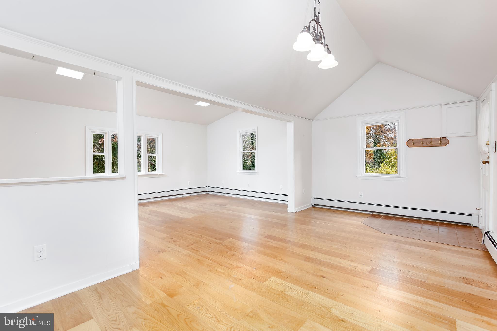 123 Greenridge Road Lutherville-Timonium, MD 21093 - Photo 3 of 34 Open and bright living room/dining room