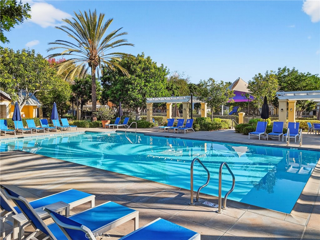 4 Palladium Lane Ladera Ranch, CA 92694 - Photo 32 of 38 a view of an chairs and tables in the patio