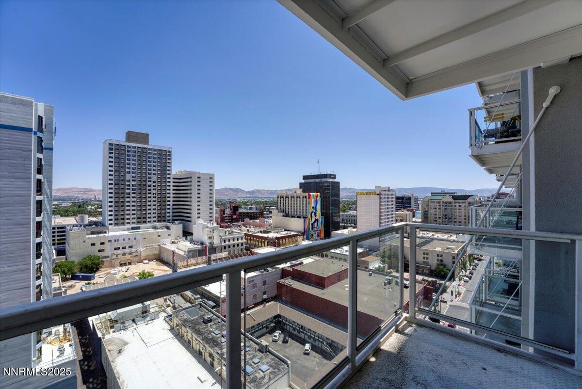 255 North Sierra Street, Unit 1709 Reno, NV 89501 - Photo 19 of 39 28-255 N Sierra St Unit 1709 Reno NV 895