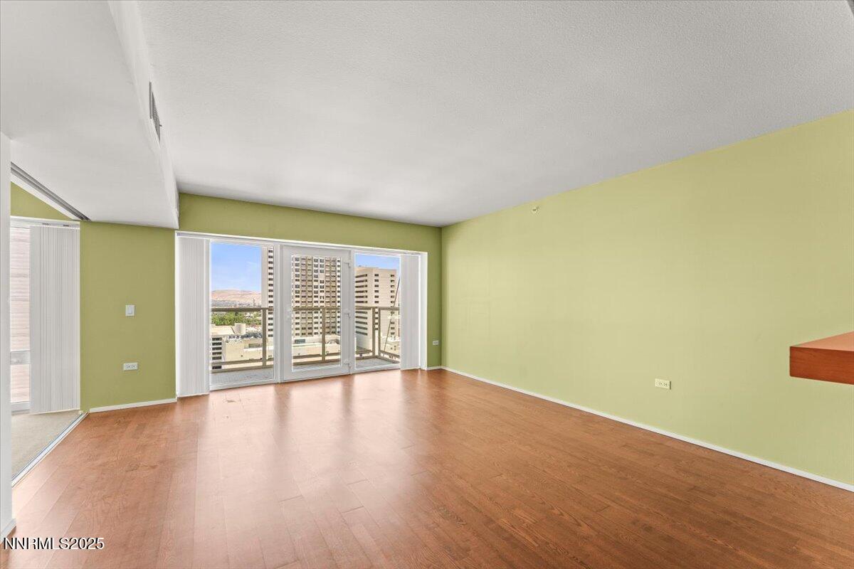 255 North Sierra Street, Unit 1709 Reno, NV 89501 - Photo 6 of 39 05-255 N Sierra St Unit 1709 Reno NV 895