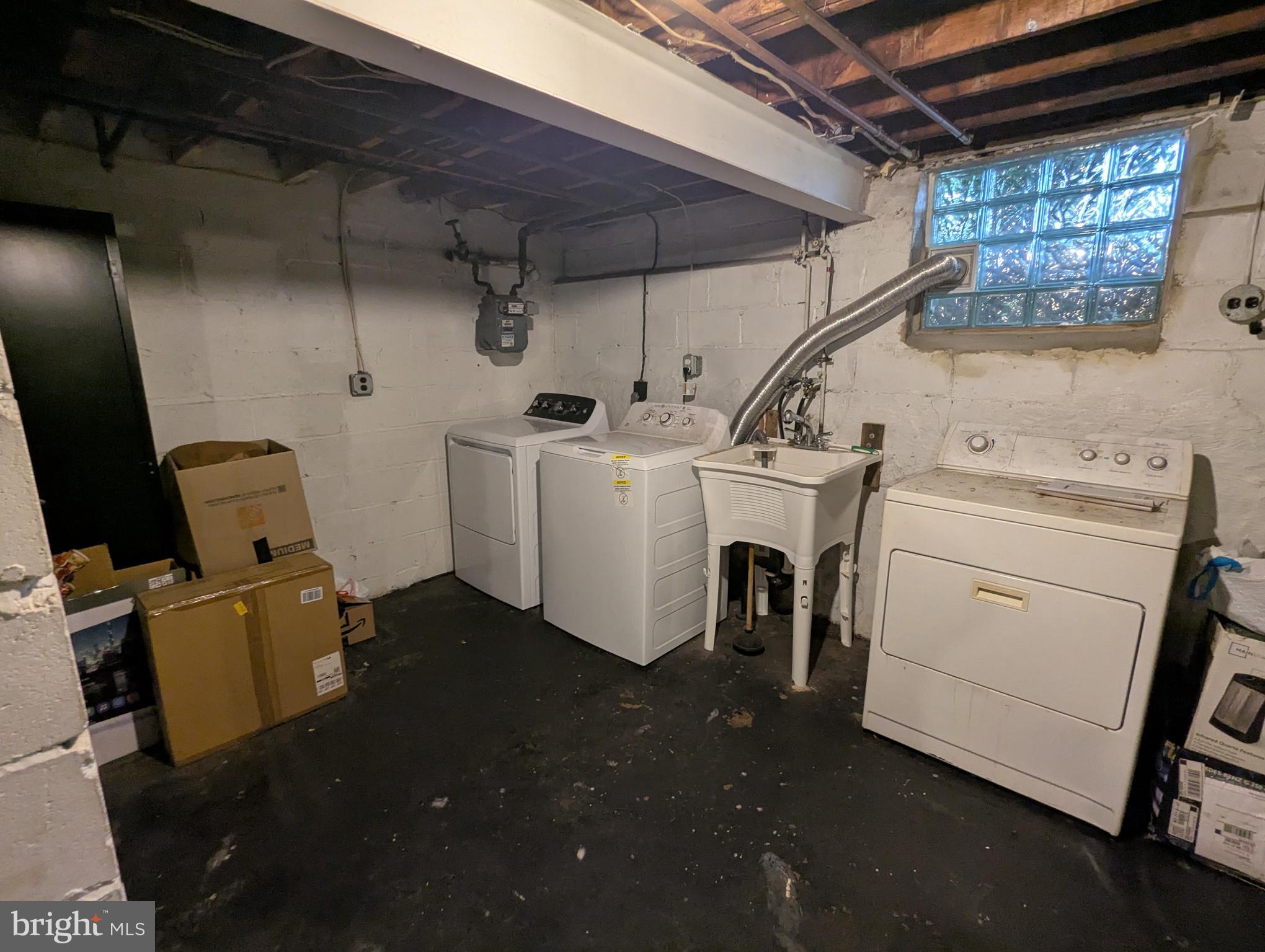 4029 Cedardale Road Baltimore, MD 21215 - Photo 14 of 16 Gallery Image 14