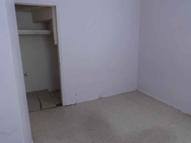 520 Villa Street Elgin, IL 60120 - Photo 10 of 16 an empty room