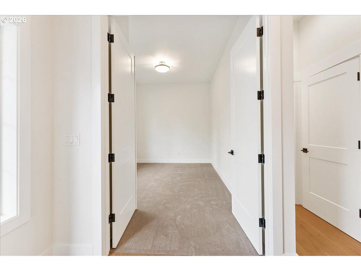 737 Southeast Forest Glen Road Estacada, OR 97023 - Photo 30 of 47 a view of an empty room
