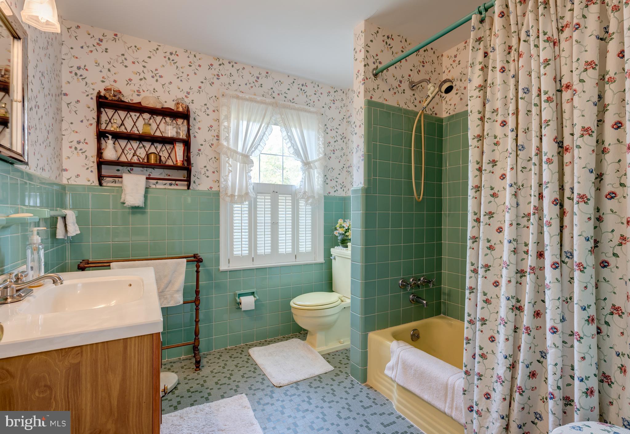 1054 Tenby Road Berwyn, PA 19312 - Photo 15 of 20