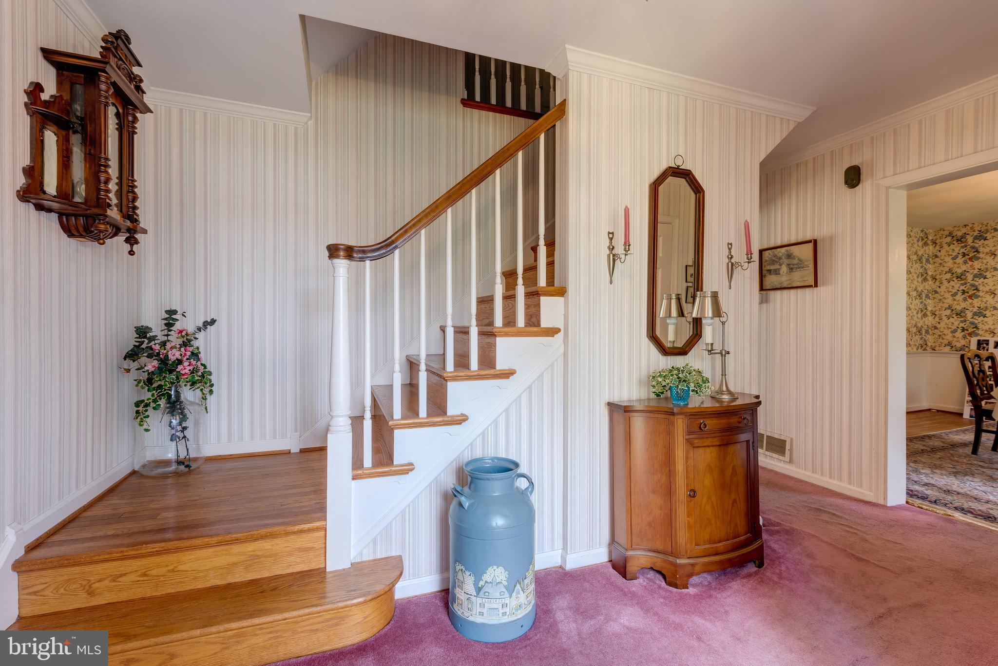1054 Tenby Road Berwyn, PA 19312 - Photo 3 of 20