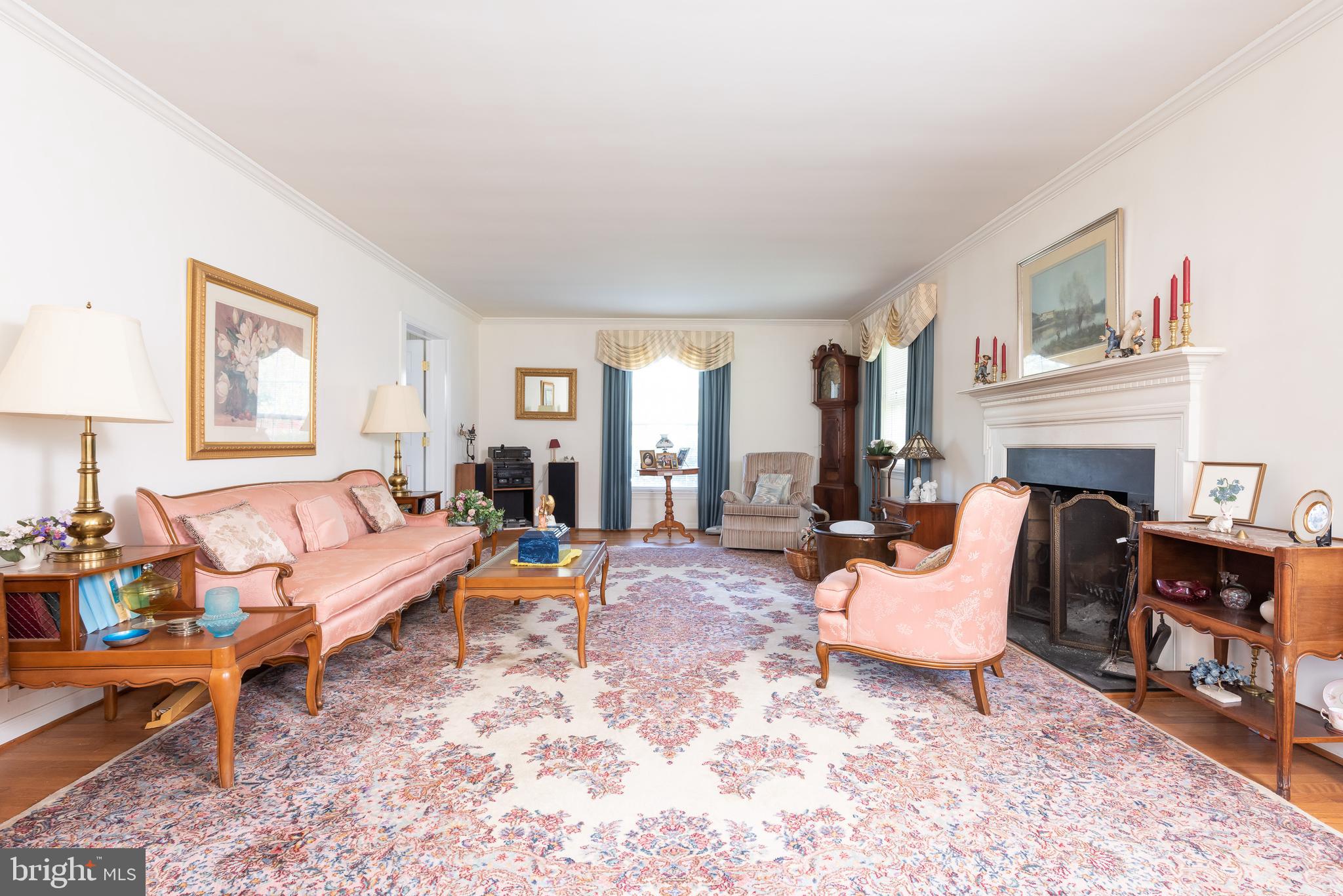 1054 Tenby Road Berwyn, PA 19312 - Photo 4 of 20