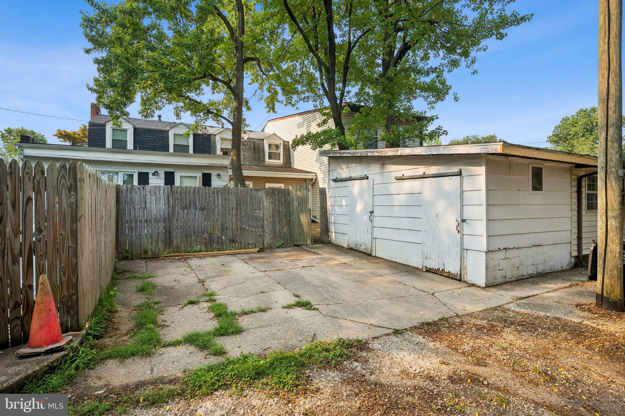 7227 Sindall Road Baltimore, MD 21234 - Photo 52 of 62 a view of a backyard