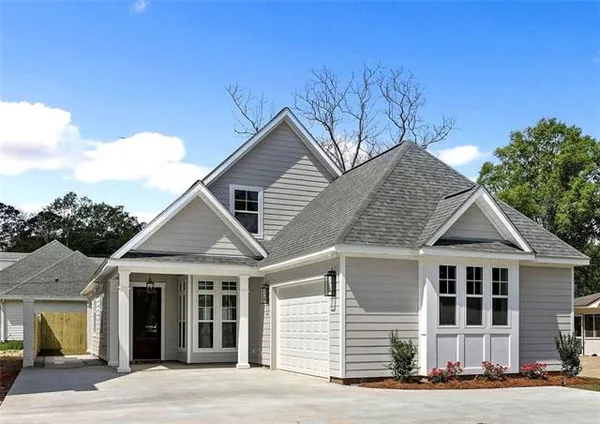 $495,000 | 340 South 9th Street, Ponchatoula, LA 70454