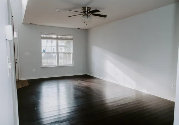 $2,200 | 110 Quinton Oaks Circle, Stephens City, VA 22655