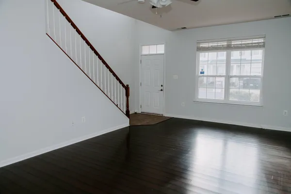 $2,200 | 110 Quinton Oaks Circle, Stephens City, VA 22655