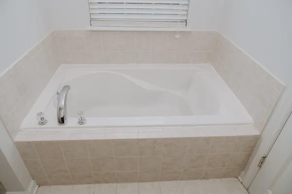 $2,200 | 110 Quinton Oaks Circle, Stephens City, VA 22655