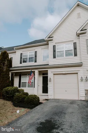 $2,200 | 110 Quinton Oaks Circle, Stephens City, VA 22655