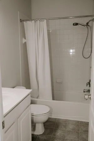 $2,200 | 110 Quinton Oaks Circle, Stephens City, VA 22655