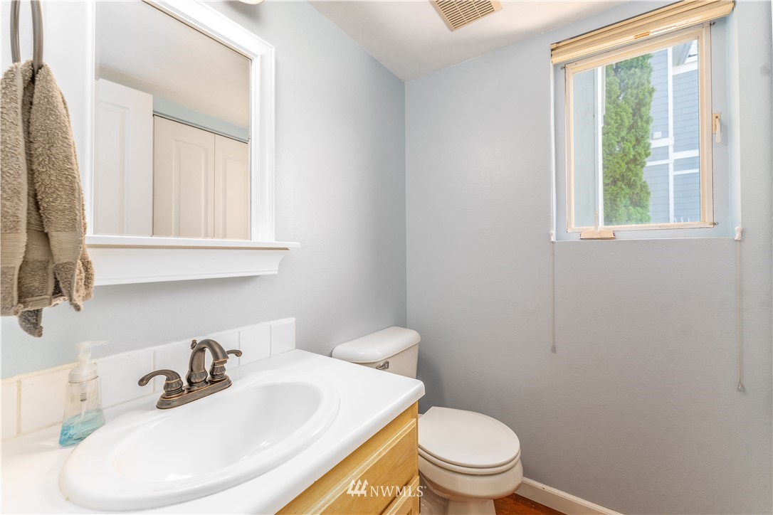 431 Webster Avenue, Unit F Chelan, WA 98816 - Photo 12 of 33