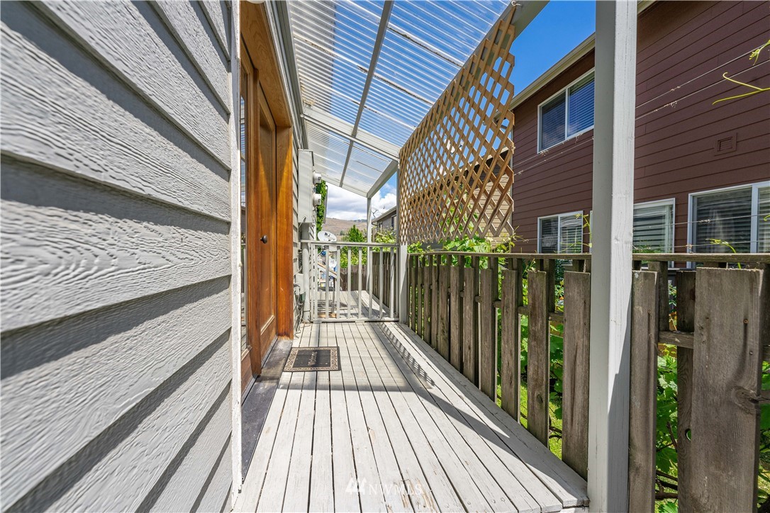 431 Webster Avenue, Unit F Chelan, WA 98816 - Photo 28 of 33