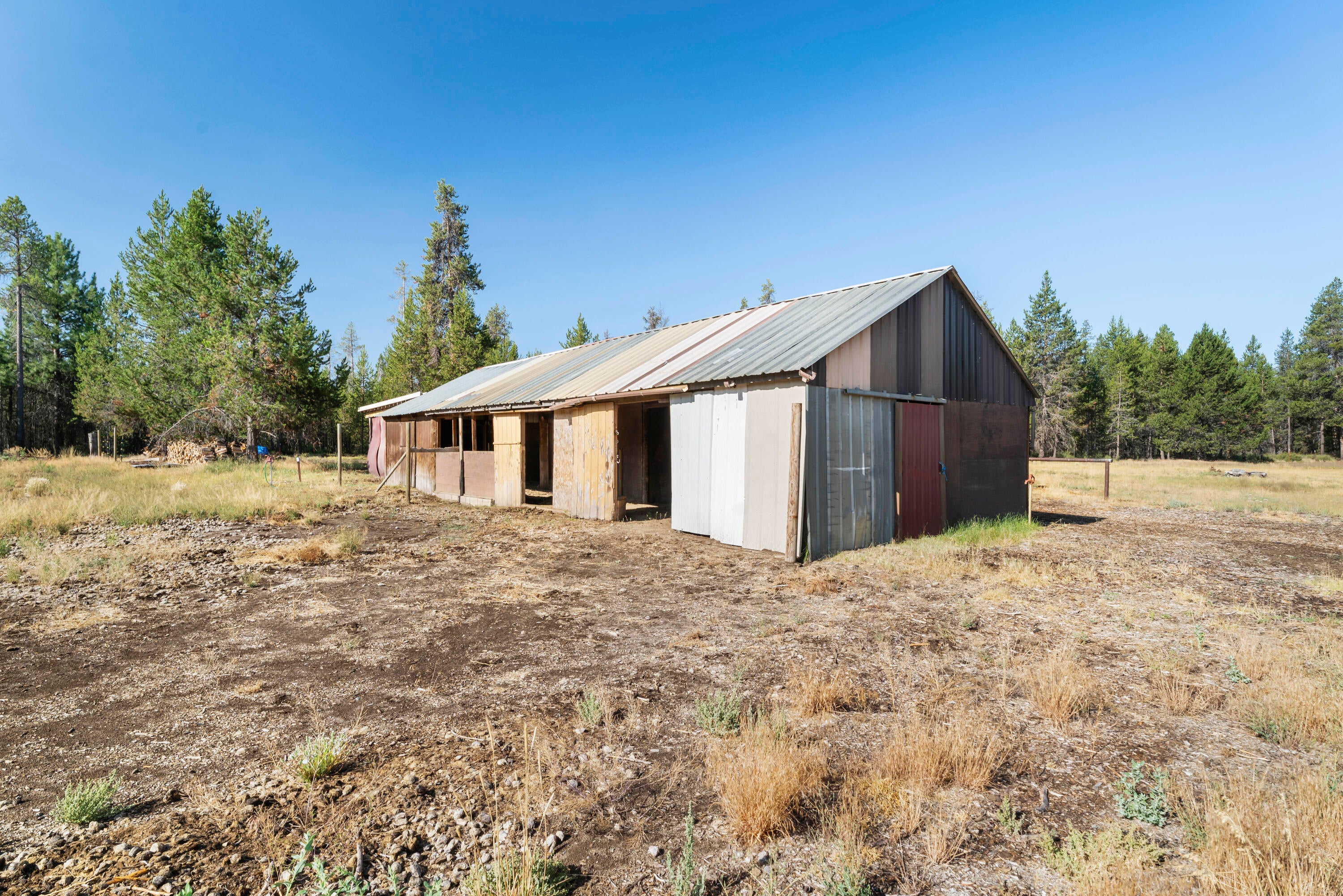 54461 Huntington Road Bend, OR 97707 - Photo 8 of 30 Gallery Image 8
