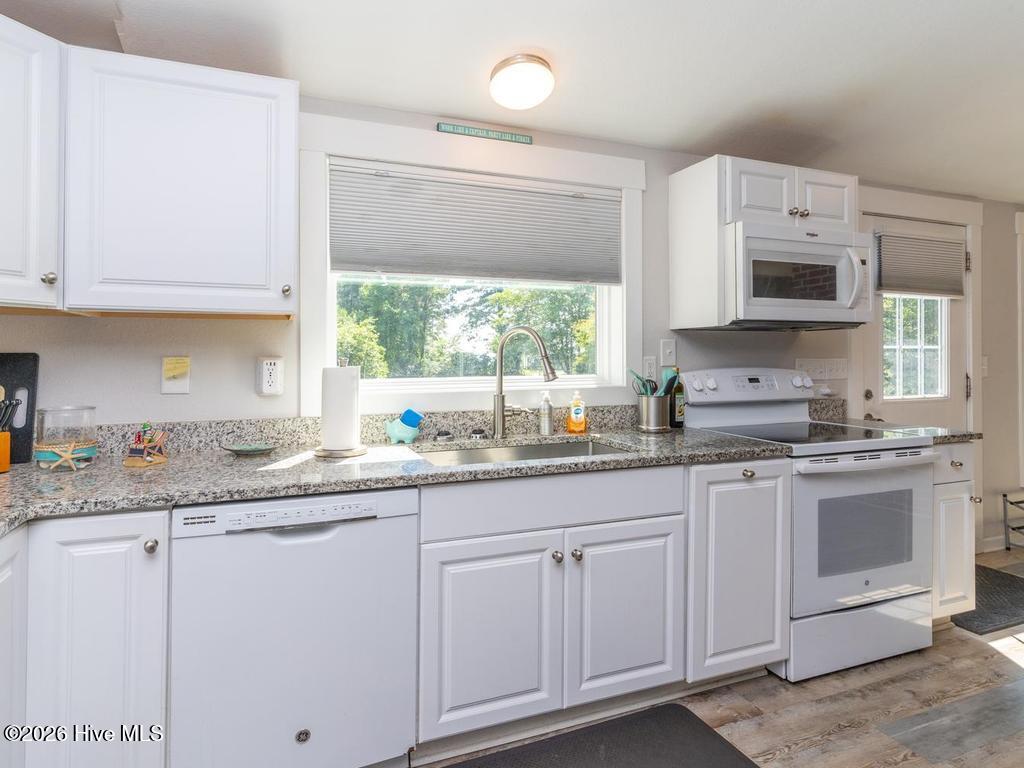 227 Colonial Beach Road Jarvisburg, NC 27947 - Photo 14 of 25
