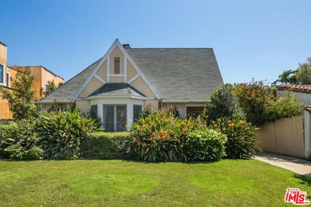 $2,750,000 | 1342 Woodruff Avenue, Los Angeles, CA 90024