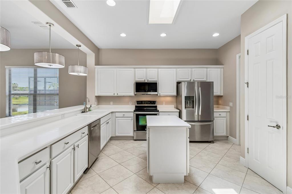 567 Villa Park Road Poinciana, FL 34759 - Photo 16 of 68