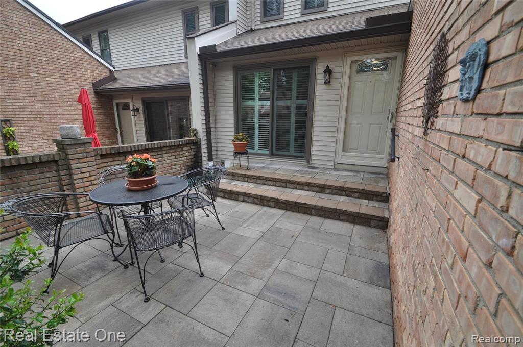 376 Willow Grove Lane, Unit 33 Rochester Hills, MI 48307 - Photo 36 of 44
