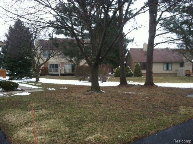 610 Byron Court, Unit 42 Rochester, MI 48307 - Photo 15 of 18 photo 2.JPG