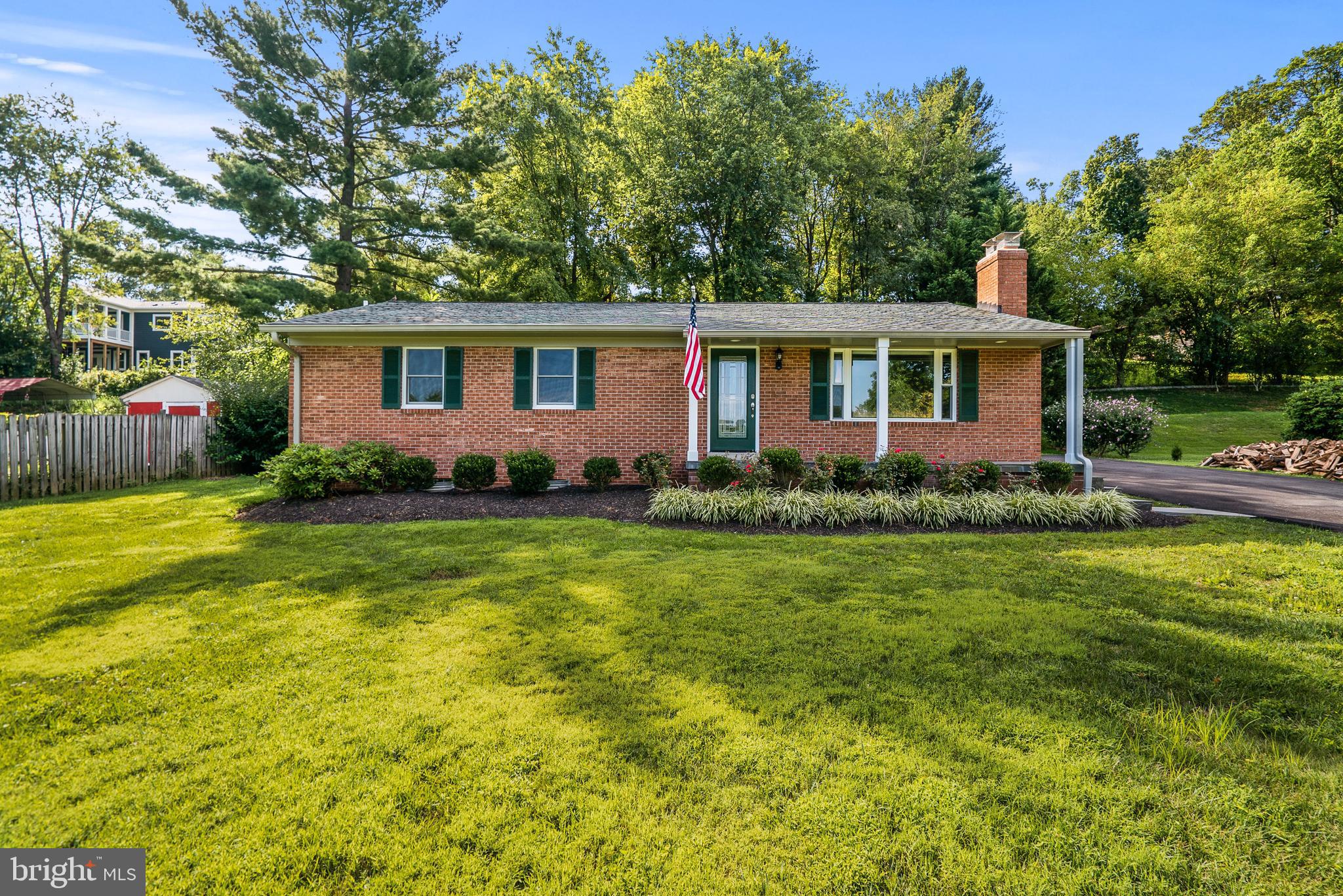 Welcome to 23921 Stringtown Rd.!