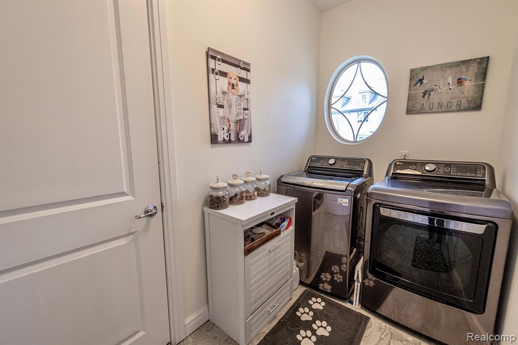 4207 Oak Arbor Drive Rochester, MI 48306 - Photo 19 of 44