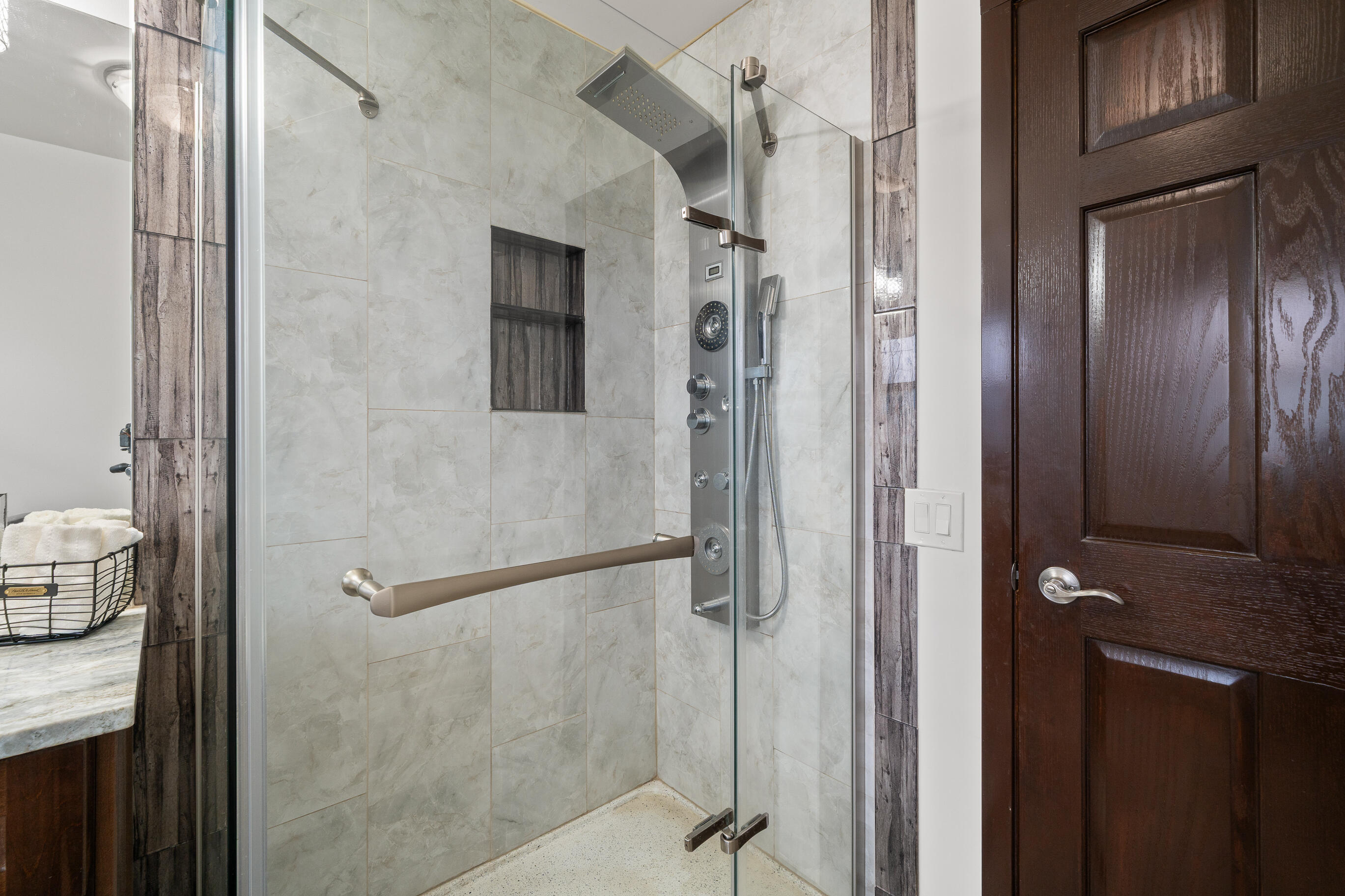 2211 Sheridan Springs Road Lyons, WI 53147 - Photo 20 of 39 2211 Sheridan Springs Rd-26