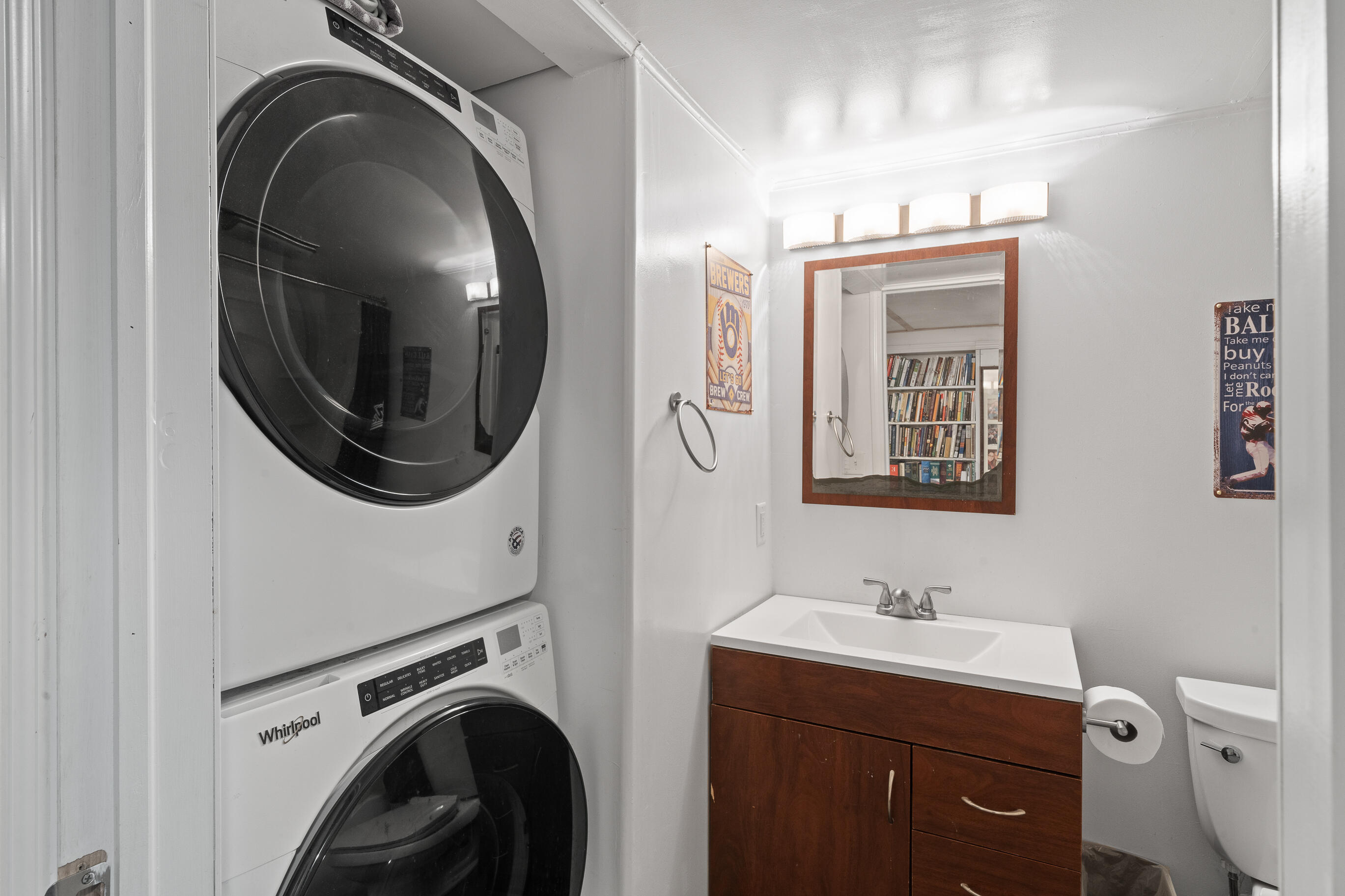 2211 Sheridan Springs Road Lyons, WI 53147 - Photo 25 of 39 2211 Sheridan Springs Rd - Selects-96