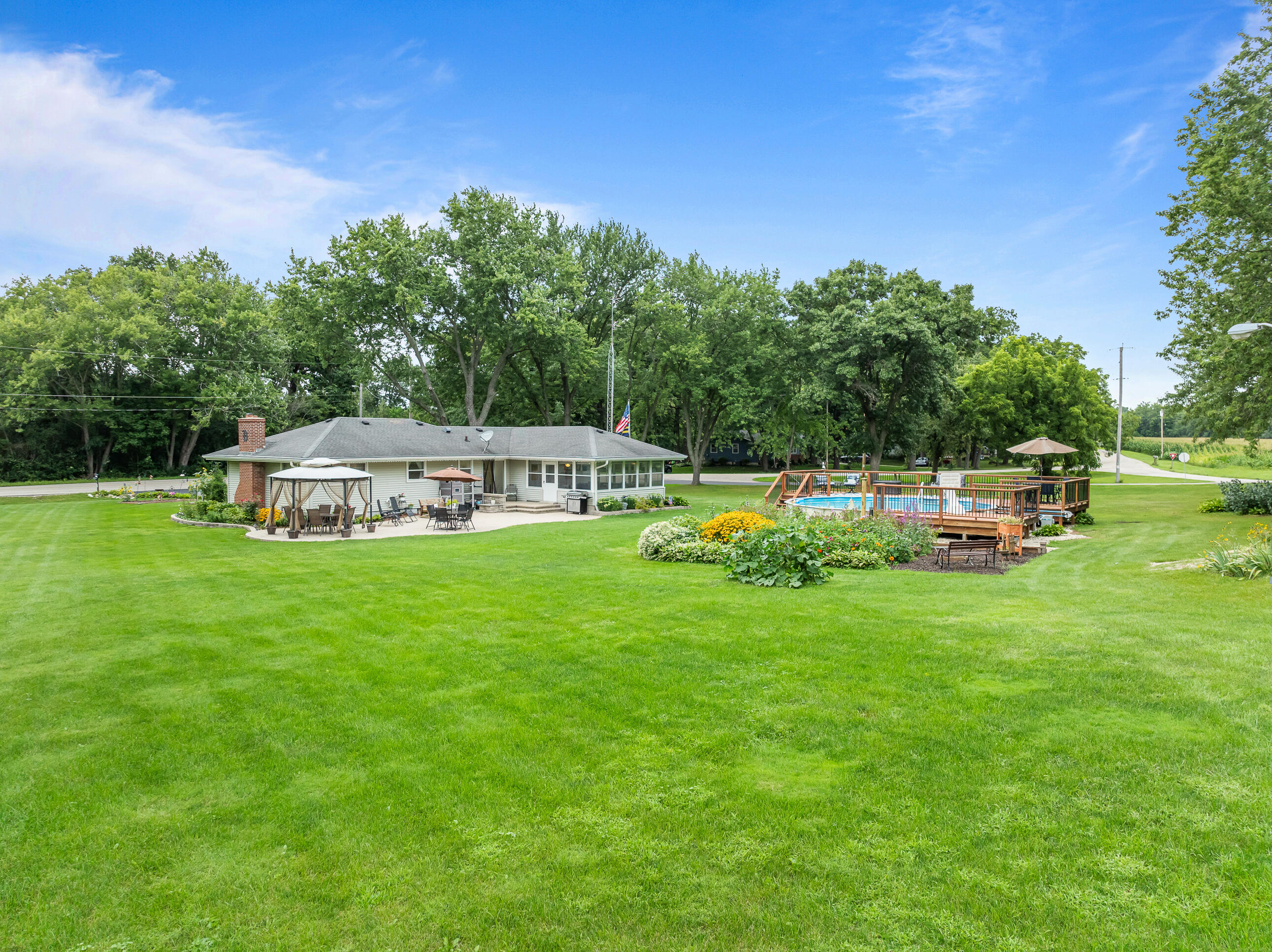 2211 Sheridan Springs Road Lyons, WI 53147 - Photo 33 of 39 2211 Sheridan Springs Rd - Selects-42