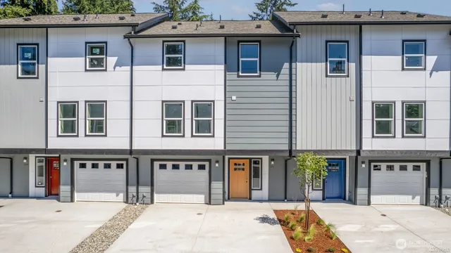 a view of outdoor space yard and patio