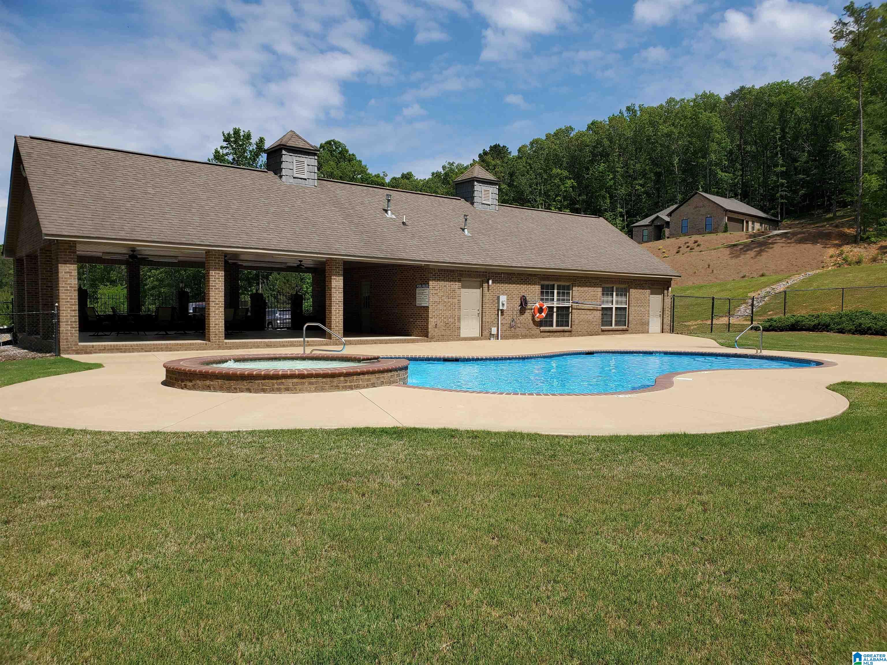 950 Redhawk Ridge, Unit 53 Springville, AL 35146 - Photo 2 of 5