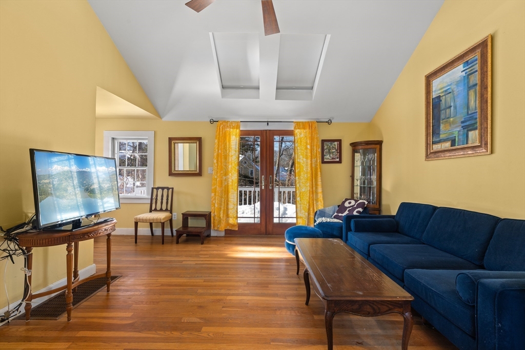 26 Pine Ridge Road Wayland, MA 01778 - Photo 4 of 29