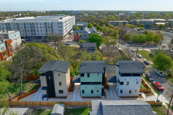 $795,000 | 2818 East 22nd Street, Unit 2, Austin, TX 78722