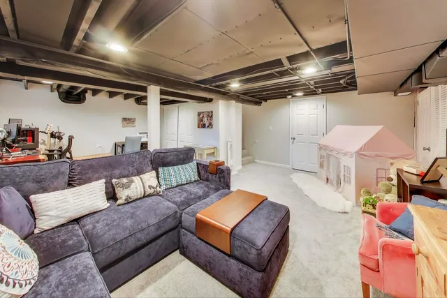 $550,000 | 201 South George Street, Barrington, IL 60010