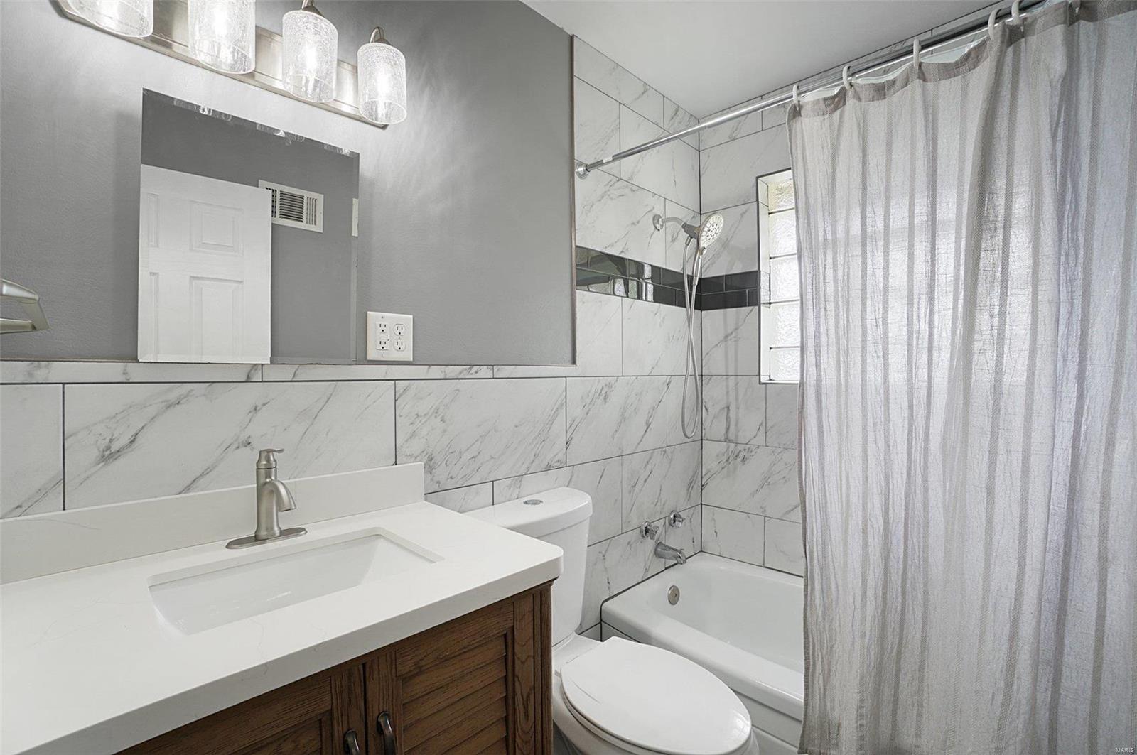 4266 Ringer Road St. Louis, MO 63129 - Photo 17 of 29