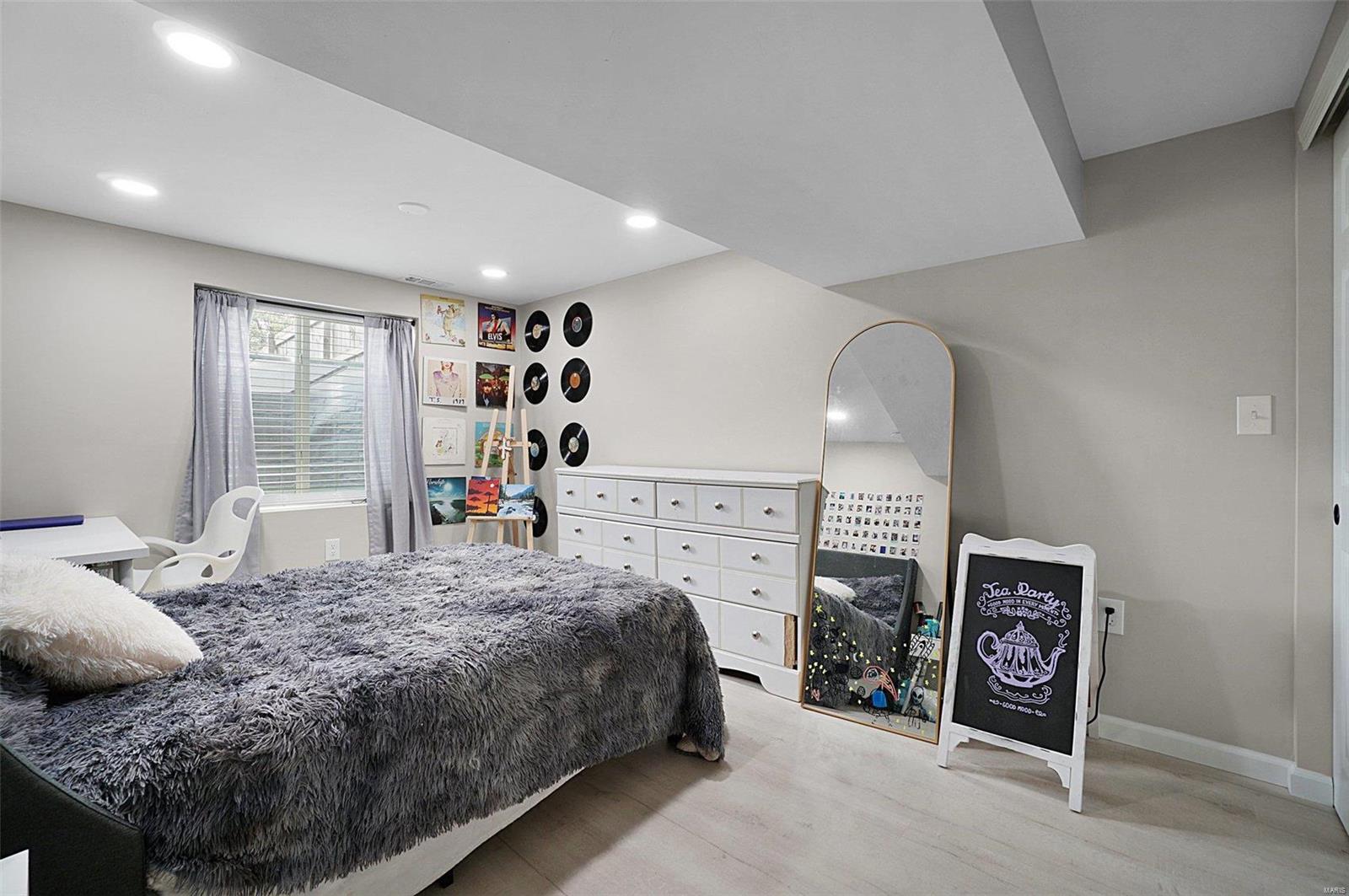 4266 Ringer Road St. Louis, MO 63129 - Photo 18 of 29