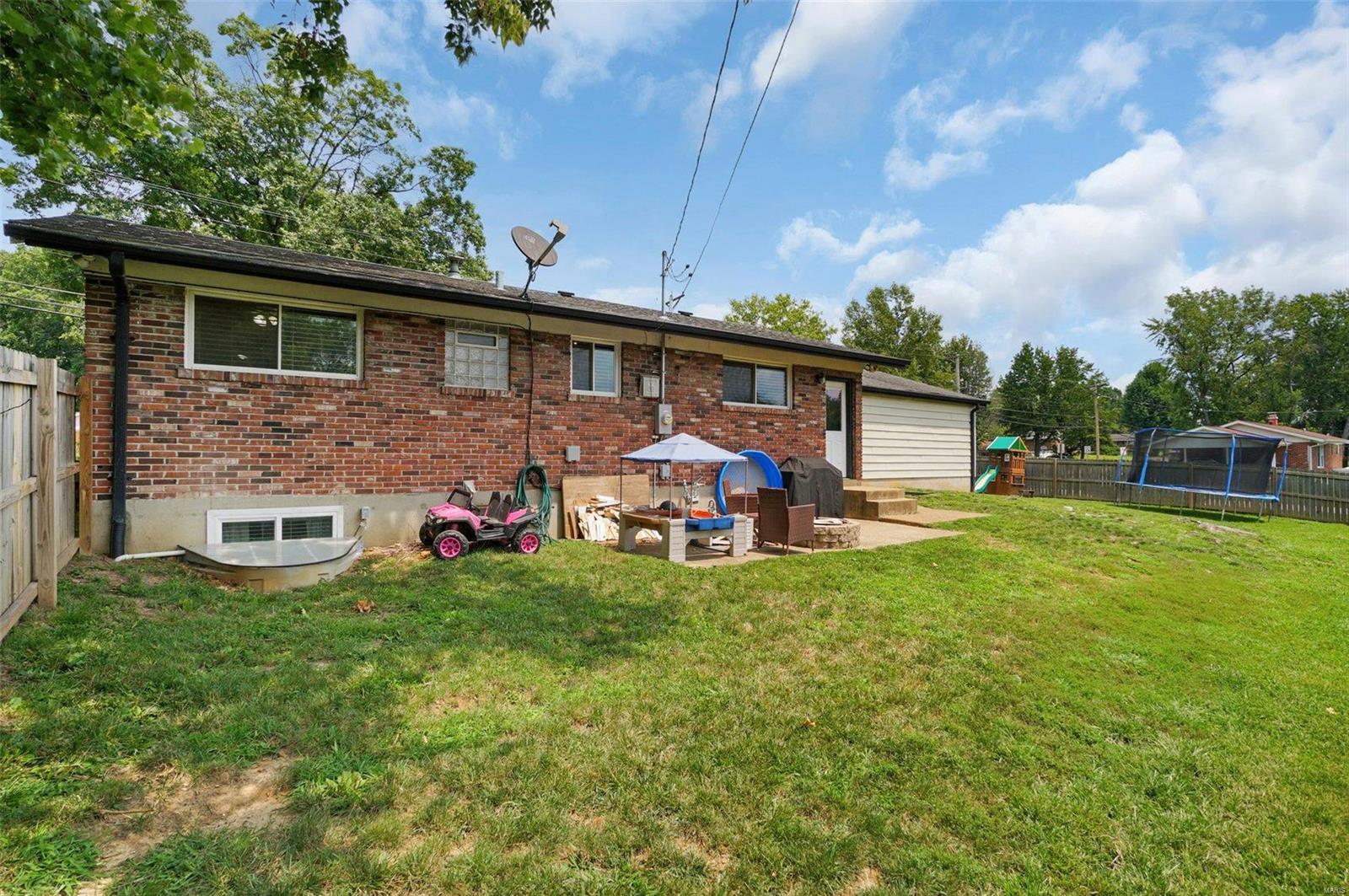 4266 Ringer Road St. Louis, MO 63129 - Photo 27 of 29