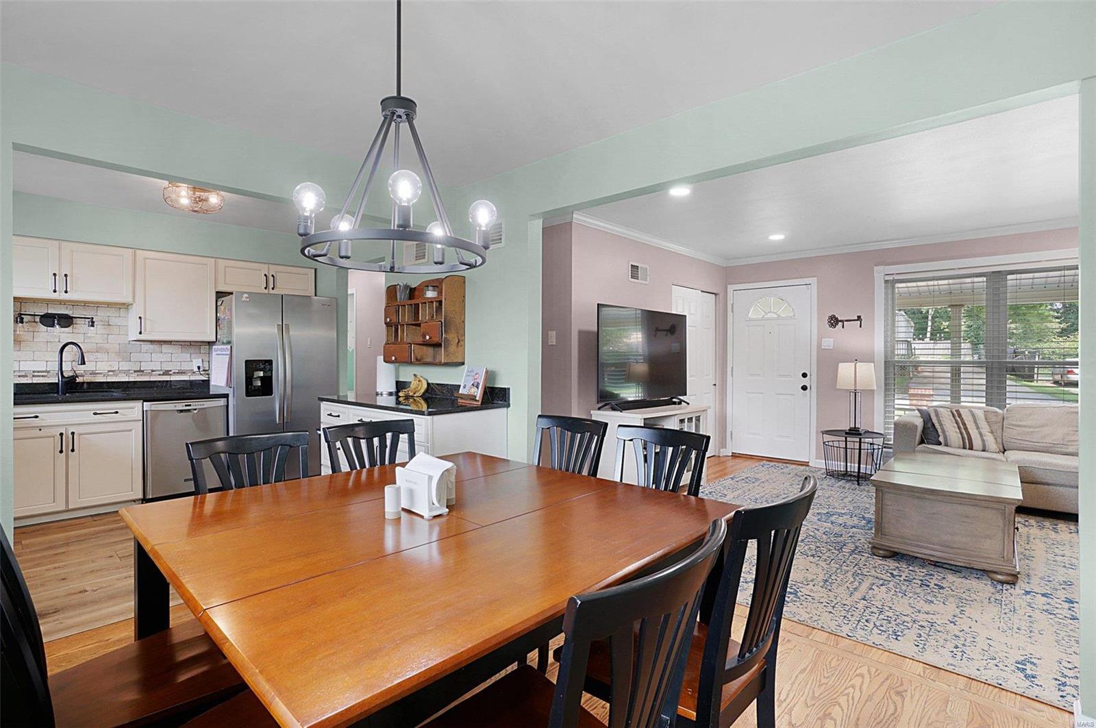 4266 Ringer Road St. Louis, MO 63129 - Photo 10 of 29