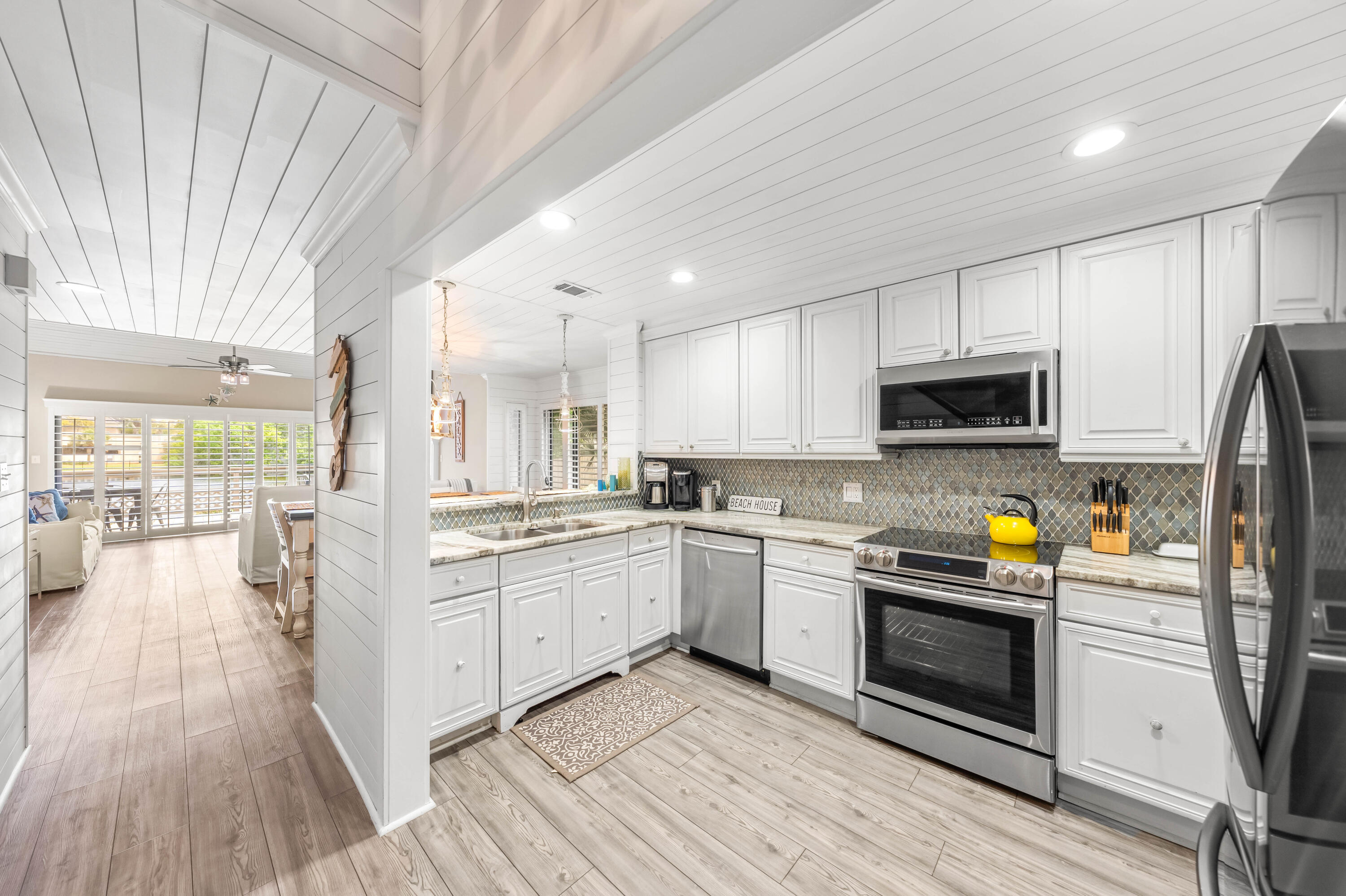 5209 Beachwalk Drive Miramar Beach, FL 32550 - Photo 2 of 50 Beachwalk Villas 5209 kitchen entry