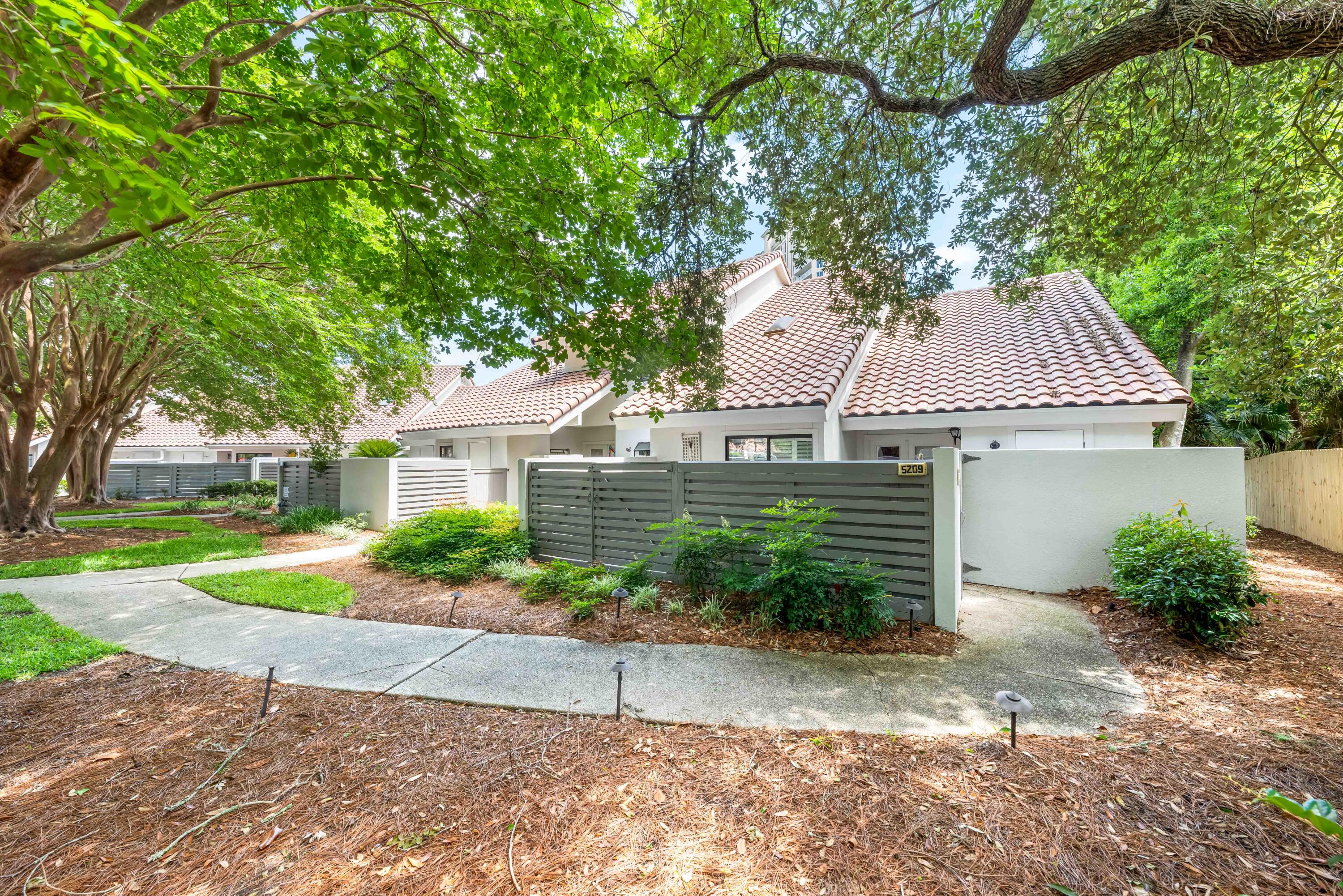5209 Beachwalk Drive Miramar Beach, FL 32550 - Photo 50 of 50 Beachwalk Villas 5209sidewalk to gate