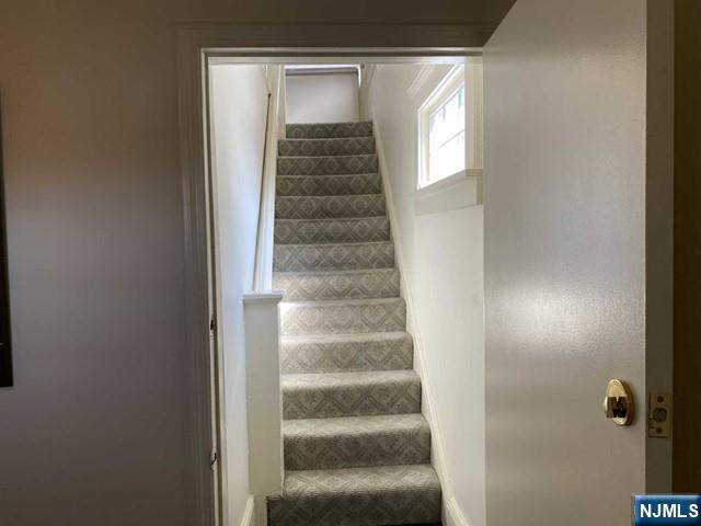 130 Hazelton Street, Unit 2 Ridgefield Park, NJ 07660 - Photo 3 of 9