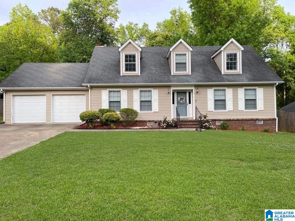815 Brookhaven Road Anniston, AL 36207 - Photo 1 of 38