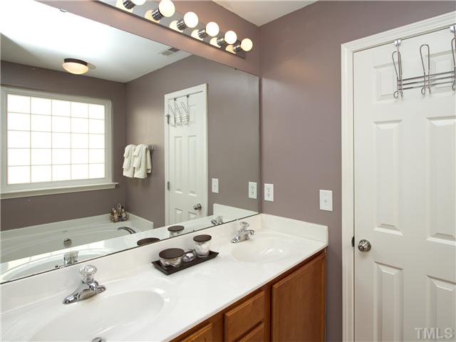 8401 Drystone Drive Raleigh, NC 27613 - Photo 18 of 25