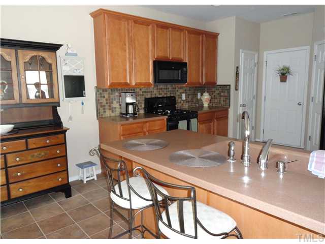 8401 Drystone Drive Raleigh, NC 27613 - Photo 4 of 25