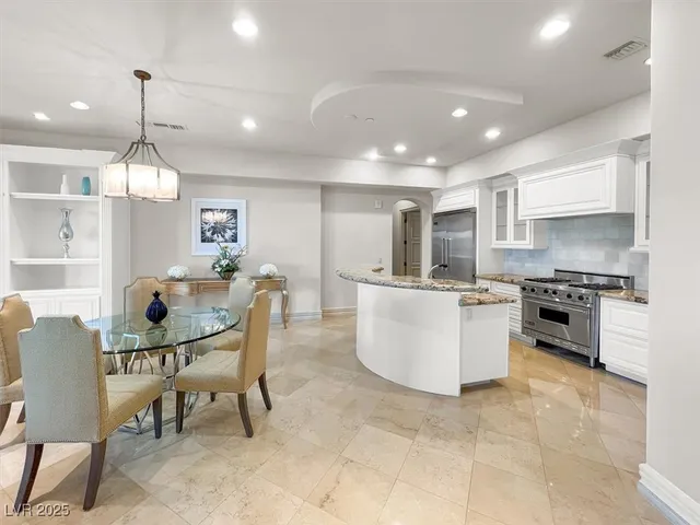 $945,987 | 9101 Alta Drive, Unit 18, Las Vegas, NV 89145